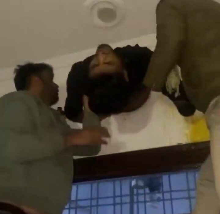 thief trapped in exhaust hole in Kota