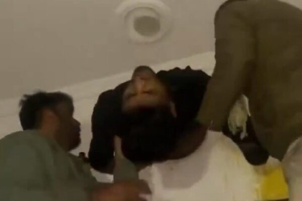 thief trapped in exhaust hole in Kota